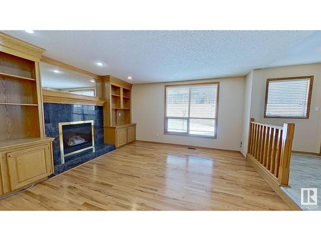 360 Millrise Dr Sw, House detached with 3 bedrooms, 2 bathrooms and null parking in Calgary AB | Image 8