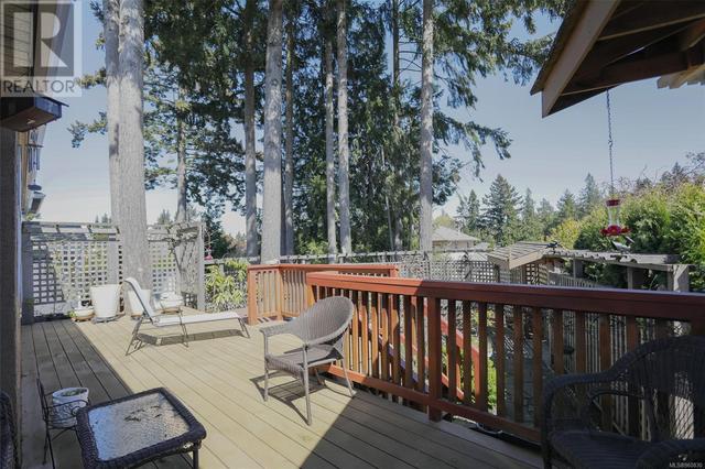 6250 Azure Rd, House detached with 3 bedrooms, 2 bathrooms and 2 parking in Nanaimo BC | Image 27