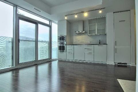 3201 - 12 York St, Condo with 1 bedrooms, 1 bathrooms and null parking in Toronto ON | Image 6