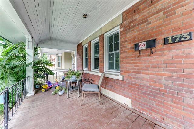 floor 3 - 173 Spadina Rd, House detached with 2 bedrooms, 1 bathrooms and 0 parking in Toronto ON | Image 15