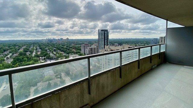 3206 - 18 Spring Garden Ave, Condo with 2 bedrooms, 2 bathrooms and 1 parking in Toronto ON | Image 8