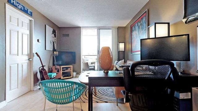 1003 - 1369 Bloor St W, Condo with 1 bedrooms, 1 bathrooms and 1 parking in Toronto ON | Image 5