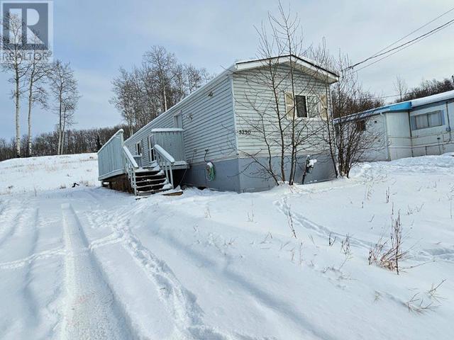 5250 45 Street Se, House other with 3 bedrooms, 2 bathrooms and null parking in Chetwynd BC | Image 1