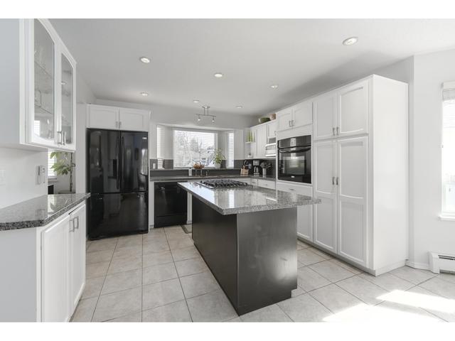 6161 Parkside Court, House detached with 5 bedrooms, 4 bathrooms and 6 parking in Surrey BC | Image 2