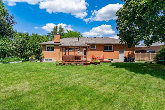 346 Duncombe Court, House detached with 3 bedrooms, 2 bathrooms and 5 parking in Burlington ON | Image 37