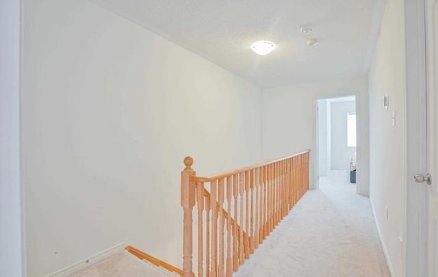 2438 Rosedrop Path, Townhouse with 4 bedrooms, 3 bathrooms and 2 parking in Oshawa ON | Image 6