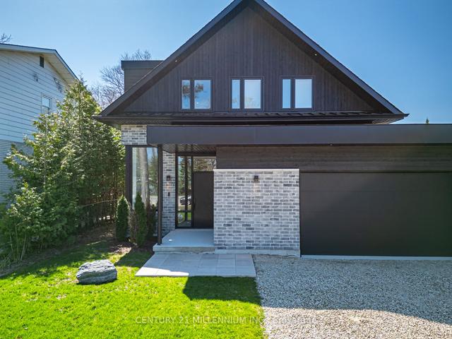 8705 Beachwood Rd, House detached with 4 bedrooms, 5 bathrooms and 6 parking in Wasaga Beach ON | Image 1