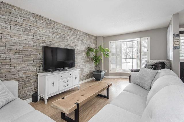 506 Hyannis Crt, House semidetached with 3 bedrooms, 2 bathrooms and 2 parking in Cambridge ON | Image 40