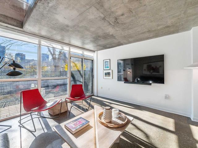 103 - 954 King St W, Condo with 2 bedrooms, 2 bathrooms and 1 parking in Toronto ON | Image 9