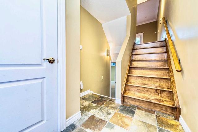 3 - 1051 Cedarglen Gate, Townhouse with 3 bedrooms, 3 bathrooms and 2 parking in Mississauga ON | Image 32
