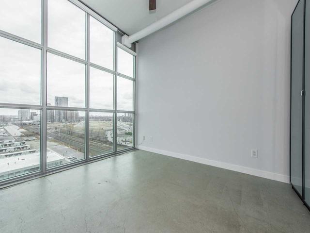 1013 - 2 Fieldway Rd, Condo with 2 bedrooms, 2 bathrooms and 1 parking in Toronto ON | Image 15