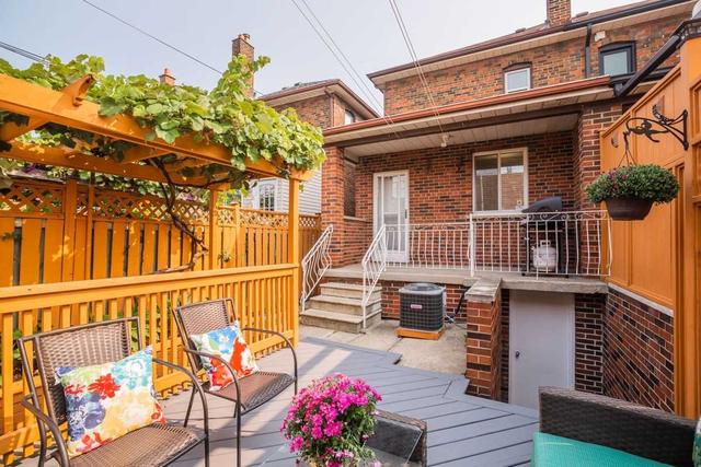 258 Gilbert Ave, House semidetached with 3 bedrooms, 2 bathrooms and 2 parking in Toronto ON | Image 16