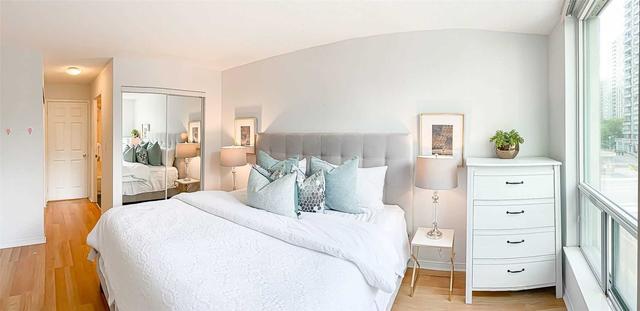 308 - 8 Pemberton Ave, Condo with 2 bedrooms, 2 bathrooms and 1 parking in Toronto ON | Image 10