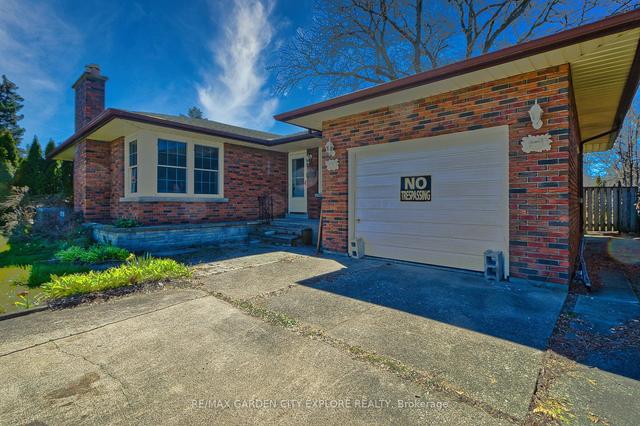 12 Wakil Dr, House detached with 6 bedrooms, 2 bathrooms and 5 parking in St. Catharines ON | Image 31