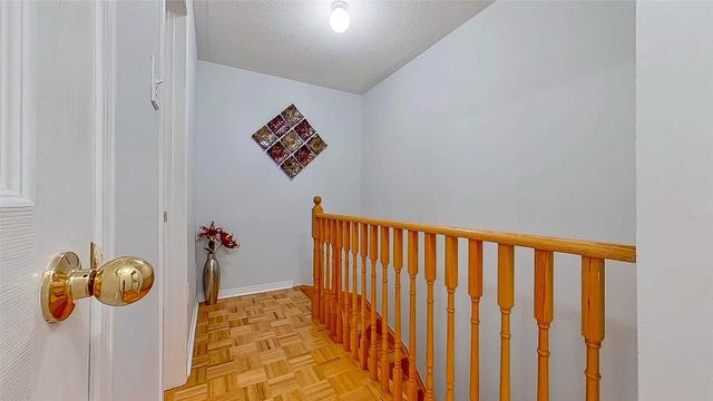 33 - 200 Mclevin Ave, Townhouse with 2 bedrooms, 1 bathrooms and 1 parking in Toronto ON | Image 5