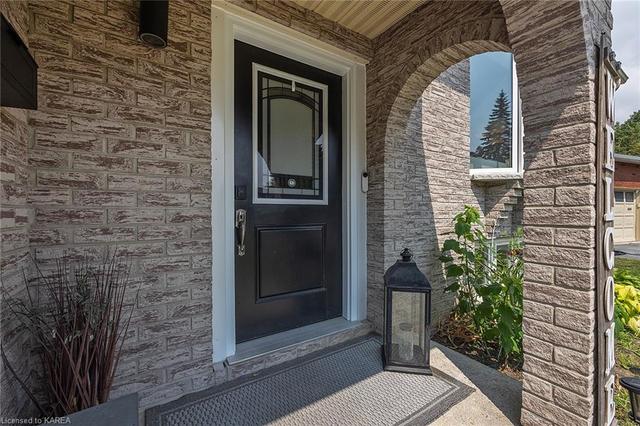 963 Cresthill Street, House detached with 3 bedrooms, 2 bathrooms and null parking in Kingston ON | Image 39