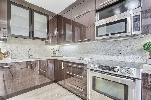406 - 55a Avenue Rd, Condo with 2 bedrooms, 3 bathrooms and 1 parking in Toronto ON | Image 39