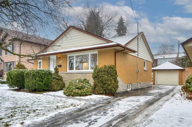 175 Bristol St, House detached with 3 bedrooms, 2 bathrooms and 5 parking in Waterloo ON | Image 12