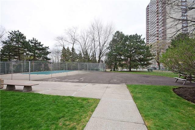 809 - 3120 Kirwin Ave, Condo with 2 bedrooms, 1 bathrooms and 1 parking in Mississauga ON | Image 20