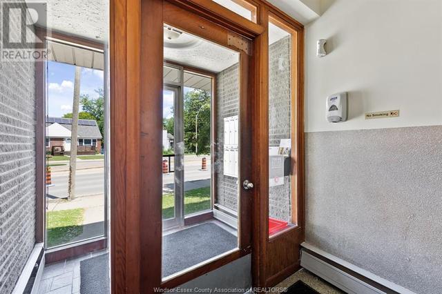 7555 Wyandotte East, Condo with 11 bedrooms, 11 bathrooms and null parking in Windsor ON | Image 3