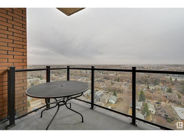 1900 - 10035 Saskatchewan Dr Nw, Condo with 3 bedrooms, 4 bathrooms and 5 parking in Edmonton AB | Image 45