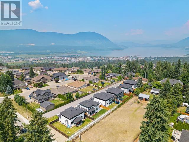 1 - 1441 20 Avenue Se, House detached with 5 bedrooms, 3 bathrooms and 2 parking in Salmon Arm BC | Image 71