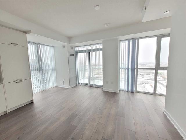 1702 - 10 Honeycrisp Cres, Condo with 2 bedrooms, 1 bathrooms and 1 parking in Vaughan ON | Image 11