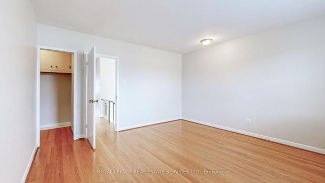 21 Pitkin Crt, House detached with 3 bedrooms, 2 bathrooms and 5 parking in Toronto ON | Image 14