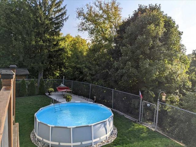 7 Atwood Pl, House detached with 3 bedrooms, 2 bathrooms and 5 parking in Toronto ON | Image 25