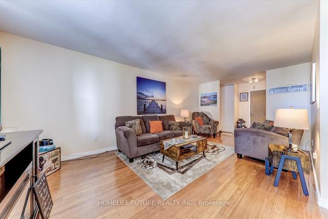 608 - 3420 Eglinton Ave E, Condo with 3 bedrooms, 2 bathrooms and 1 parking in Toronto ON | Image 3