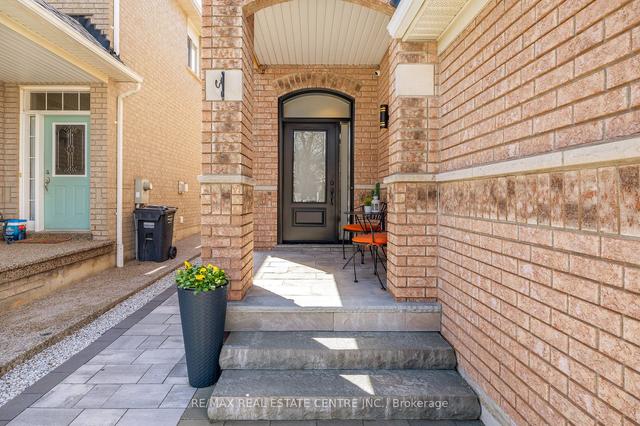 5654 Longboat Ave, House semidetached with 3 bedrooms, 4 bathrooms and 4 parking in Mississauga ON | Image 36