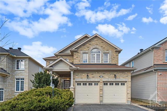 206 Kinloch Court, House detached with 5 bedrooms, 4 bathrooms and 4 parking in Ottawa ON | Image 1
