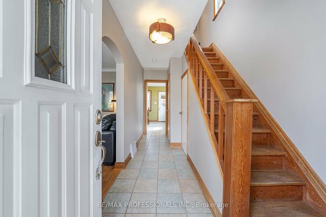 117 Eastville Ave, House detached with 3 bedrooms, 3 bathrooms and 4 parking in Toronto ON | Image 37