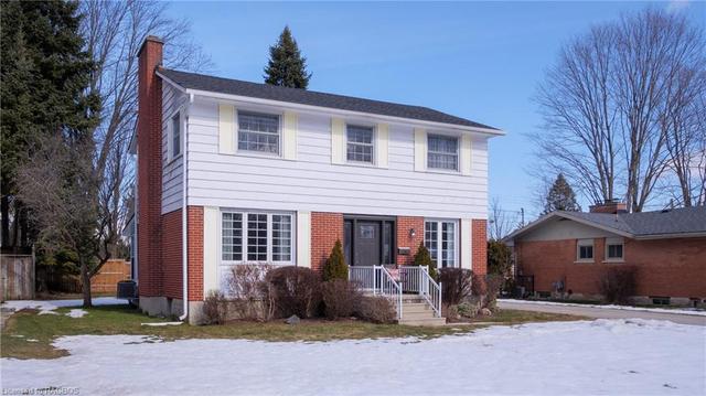 576 6th Street W, House detached with 4 bedrooms, 1 bathrooms and 4 parking in Owen Sound ON | Image 12