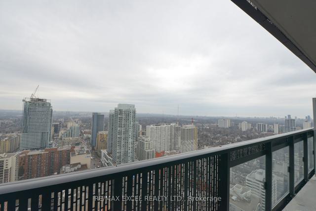 3209 - 8 Eglinton Ave E, Condo with 1 bedrooms, 1 bathrooms and 0 parking in Toronto ON | Image 4
