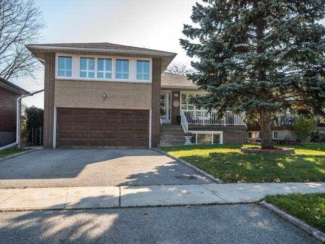81 Summitcrest Dr, House detached with 3 bedrooms, 3 bathrooms and 6 parking in Toronto ON | Image 1