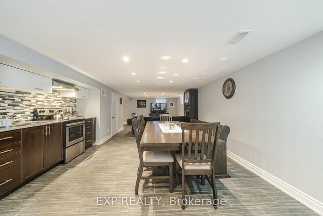 54 William St, House detached with 3 bedrooms, 2 bathrooms and 5 parking in Toronto ON | Image 17