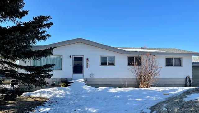 1028 10a Avenue Se, House detached with 2 bedrooms, 1 bathrooms and 7 parking in Slave Lake AB | Image 1