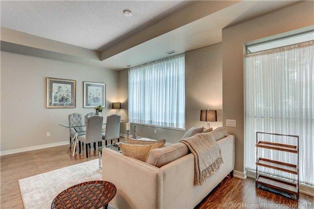 Th9 - 25 Singer Crt, Townhouse with 3 bedrooms, 3 bathrooms and 1 parking in Toronto ON | Image 3