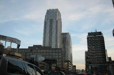 4508 - 2191 Yonge St, Condo with 2 bedrooms, 2 bathrooms and 1 parking in Toronto ON | Image 2