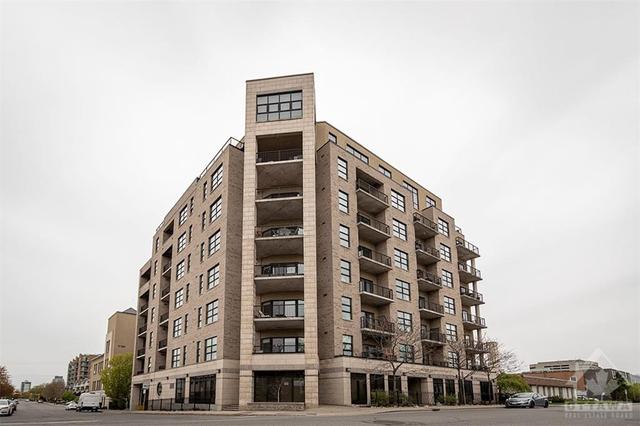 202 - 320 Parkdale Avenue, Condo with 2 bedrooms, 2 bathrooms and null parking in Ottawa ON | Image 1