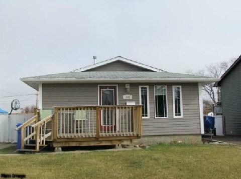 1542 Vaughan St, House detached with 3 bedrooms, 2 bathrooms and 1 parking in Moose Jaw SK | Image 1