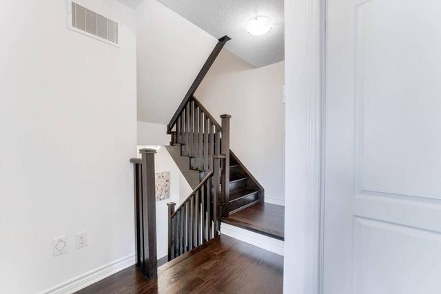 60 - 636 Evans Ave, Townhouse with 3 bedrooms, 3 bathrooms and 2 parking in Toronto ON | Image 2