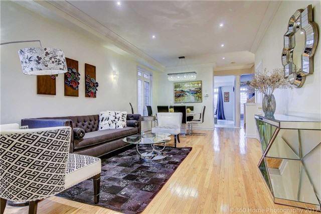 3 Fraserwood Rd, House detached with 4 bedrooms, 4 bathrooms and 2 parking in Vaughan ON | Image 2