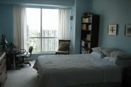 lph08 - 7 Lorraine Dr, Condo with 3 bedrooms, 2 bathrooms and 1 parking in Toronto ON | Image 9