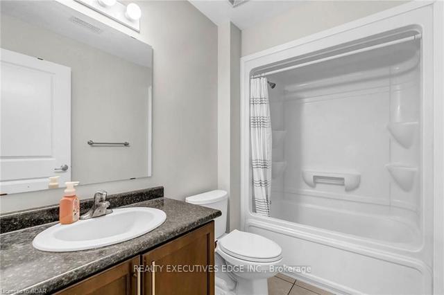 420 - 1077 Gordon St, Condo with 3 bedrooms, 1 bathrooms and 1 parking in Guelph ON | Image 7