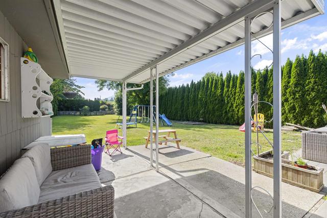 9845 Young Road, House detached with 3 bedrooms, 2 bathrooms and null parking in Chilliwack BC | Image 34