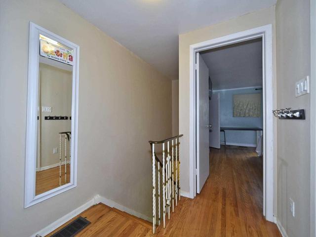 34 - 69 Lexington Ave, Townhouse with 2 bedrooms, 2 bathrooms and 1 parking in Toronto ON | Image 9