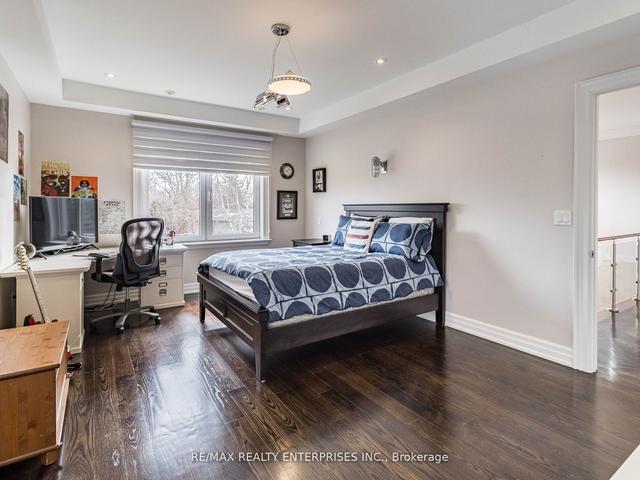 2411 Thorn Lodge Dr, House detached with 4 bedrooms, 5 bathrooms and 13 parking in Mississauga ON | Image 20