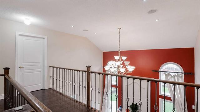 11 Moldovan Dr, House detached with 4 bedrooms, 4 bathrooms and 4 parking in Brampton ON | Image 10